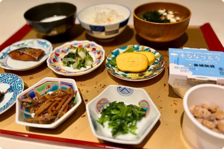 写真：地域の食材や郷土の味メニューの一例