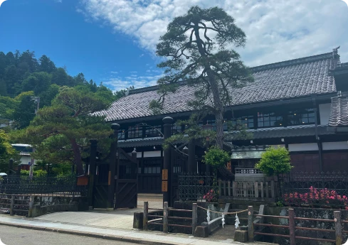 イメージ：高山市政記念館