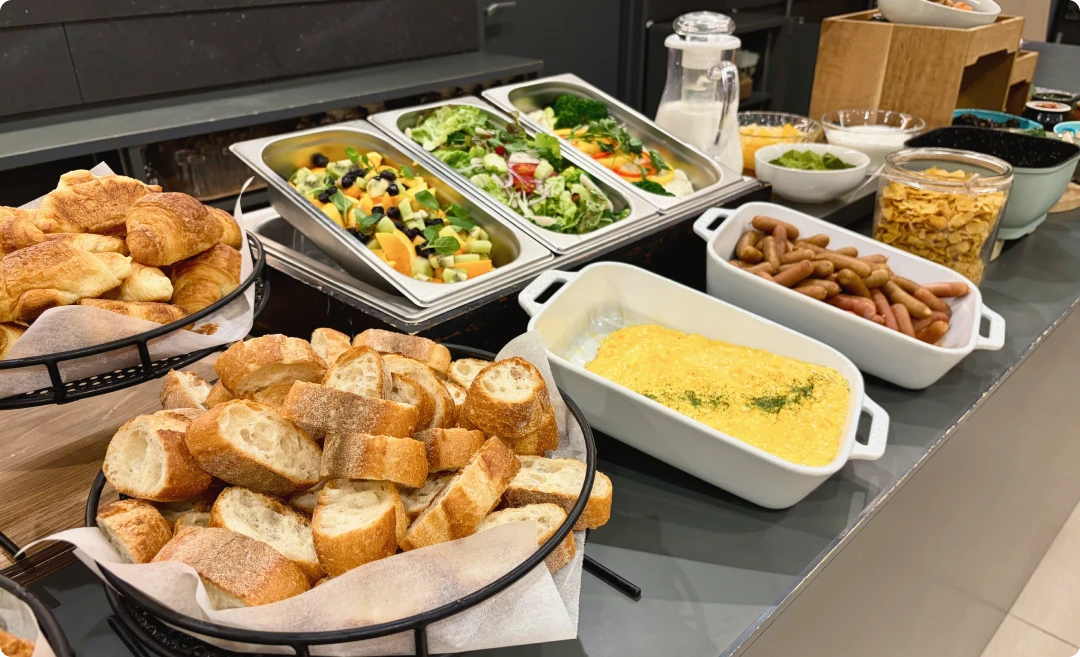 イメージ：ビュッフェ全景