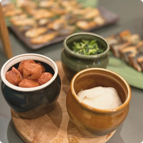 写真：朝食 ぶた丼